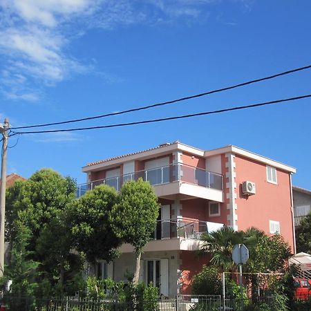 Apartments Delfin 티바트 외부 사진